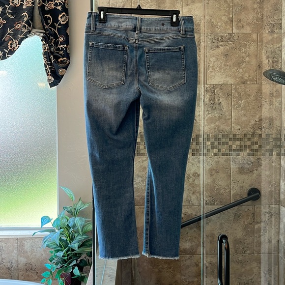 CAbi High-Low Crop - Picture 3 of 4